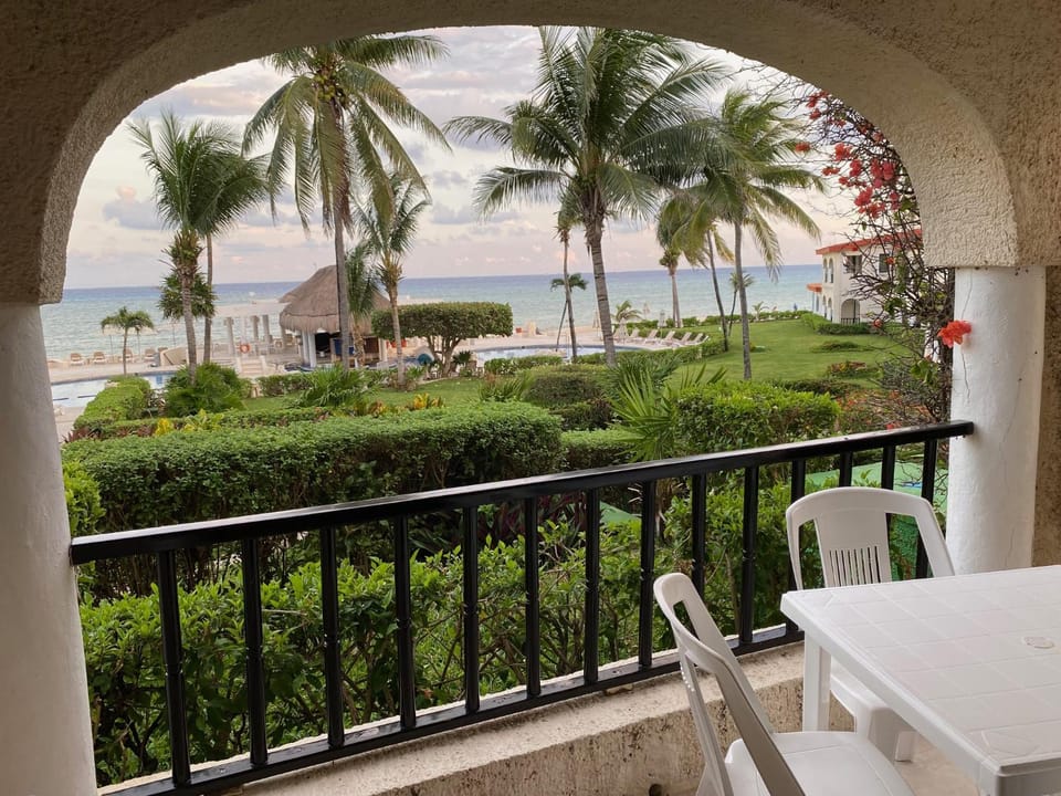 Balcony/Terrace, Garden view