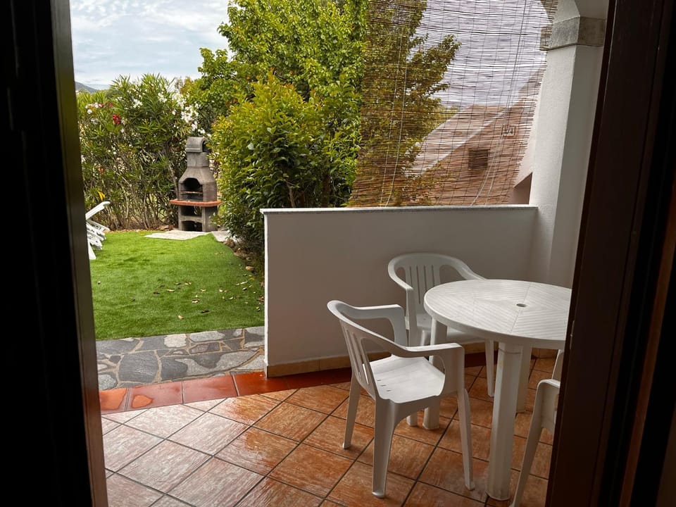 Garden, Balcony/Terrace