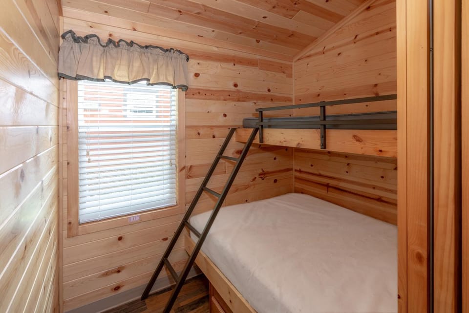 Bed, Bedroom, bunk bed