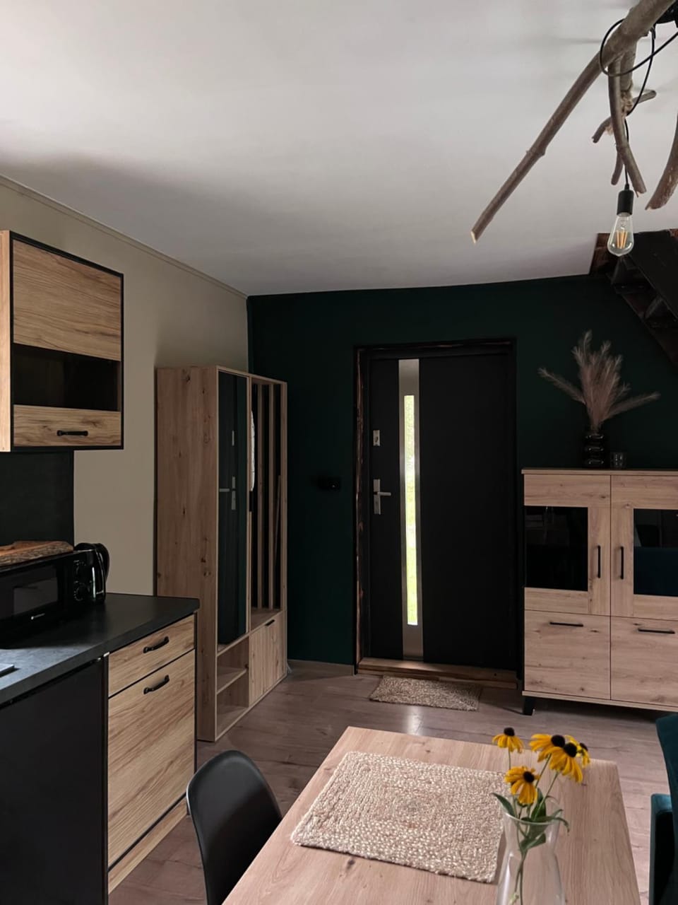 Facade/entrance, Kitchen or kitchenette, Dining area, minibar