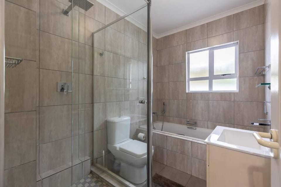 48 Long Island Apartment in Dolphin Coast