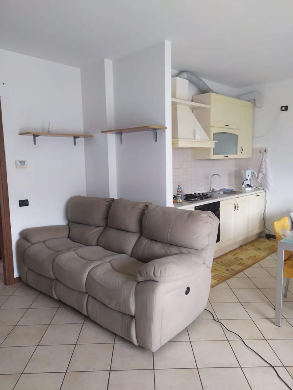 Kitchen or kitchenette, Seating area
