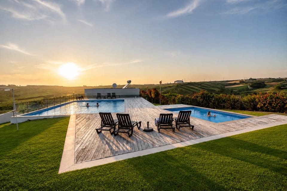 View (from property/room), Pool view, Swimming pool, Swimming pool