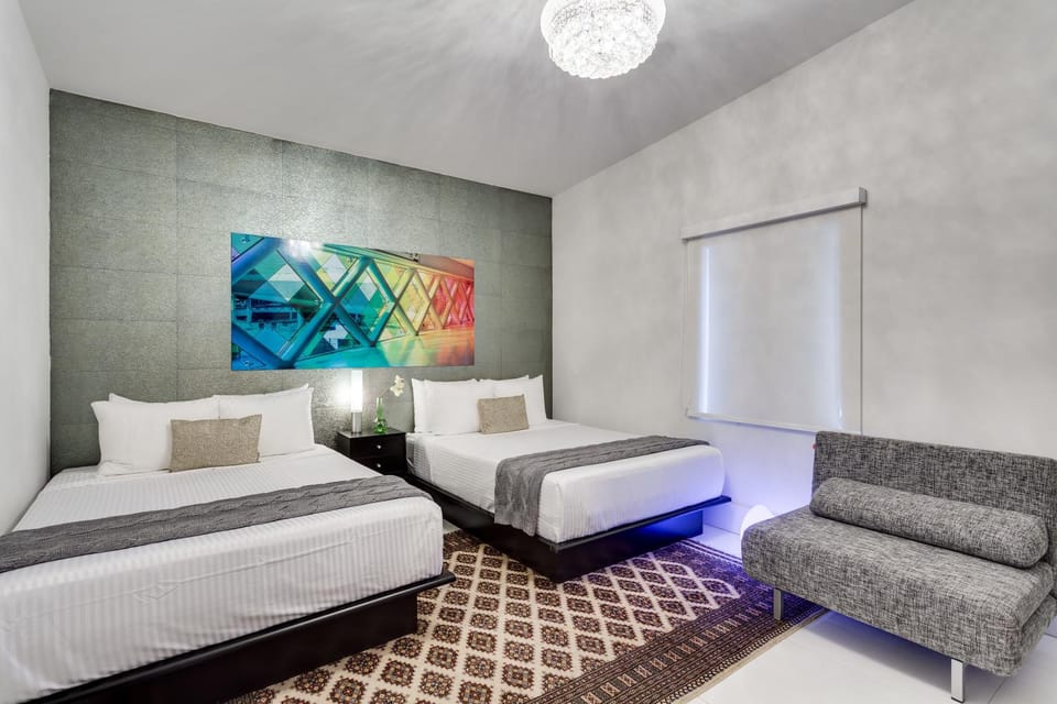 Photo of the whole room, Bedroom