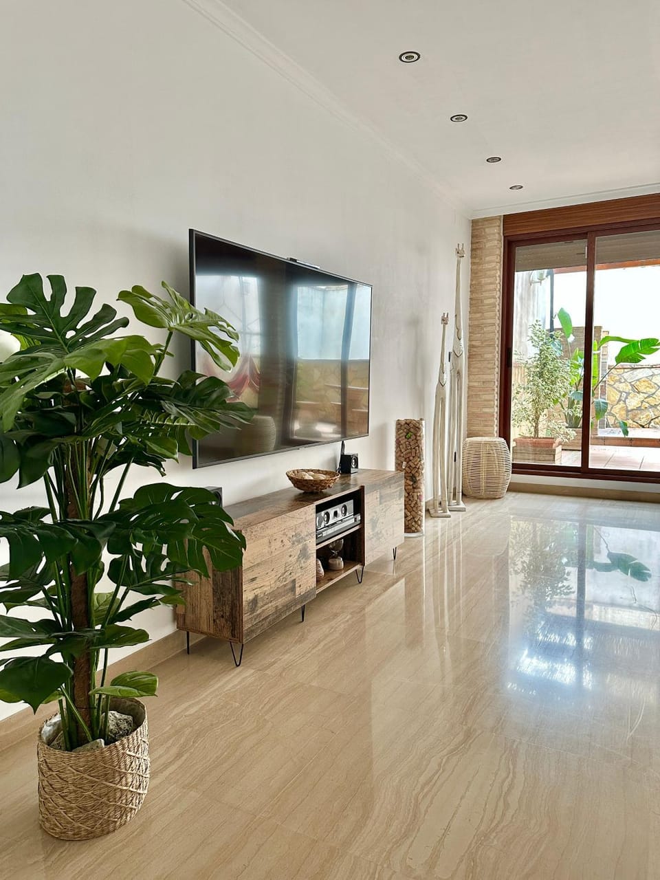 Living room, Lounge or bar