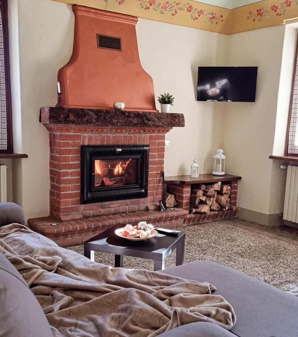 Country House La Mela Ruscalla Apartment in Piedmont