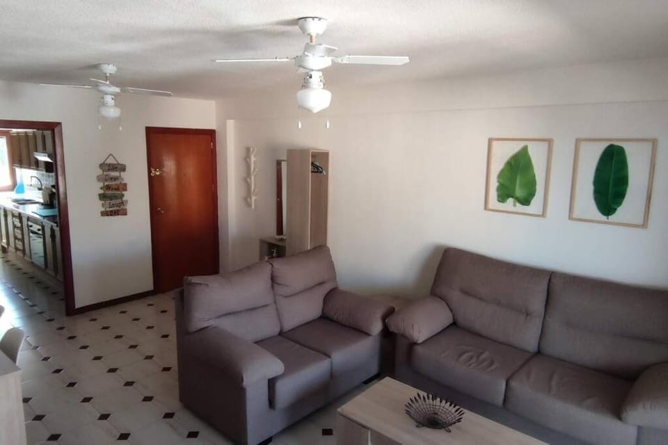 Living room, Seating area, fireplace