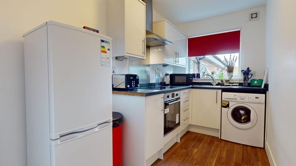 Kitchen or kitchenette, dishwasher, minibar, pet friendly, stove, toaster, washing machine