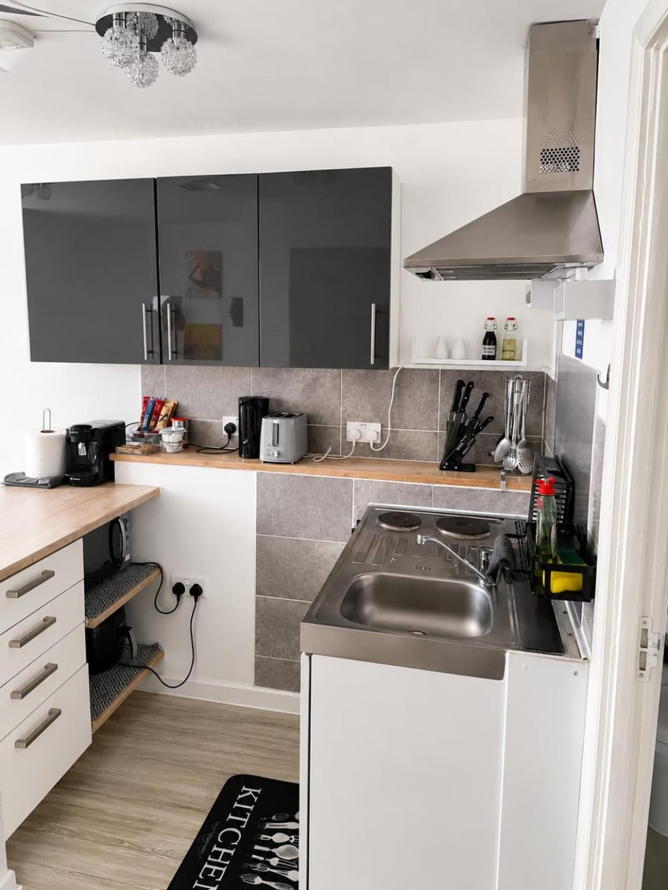 Crescent Loft Apartment - 1 Bedroom Apartment in Ilford