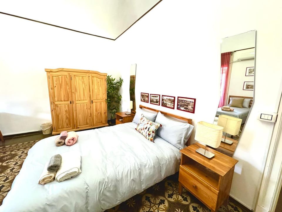 Bed, Photo of the whole room, Bedroom, towels, wardrobe