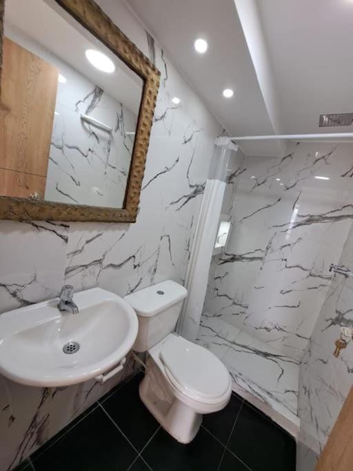 Apartamento moderno cerca del aeropuerto Apartment in Bogota