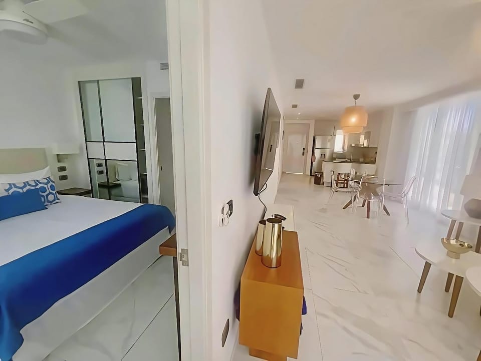 Communal lounge/ TV room, Bedroom