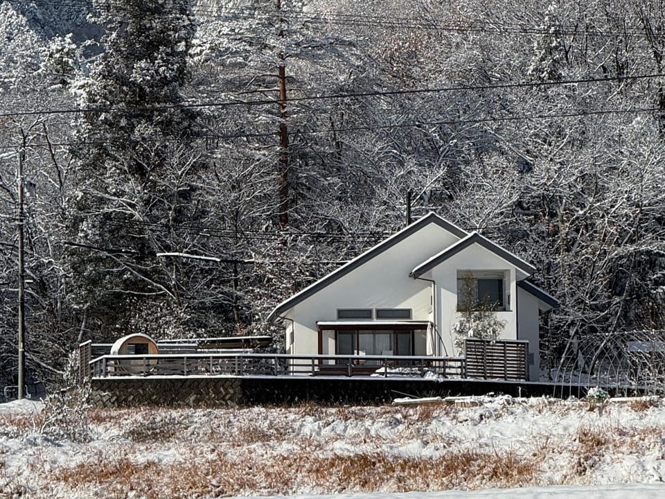 Property building, Winter