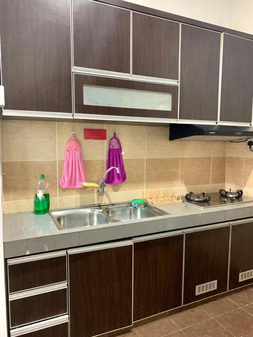 Impiana Pool House Seri Manjung House in Perak