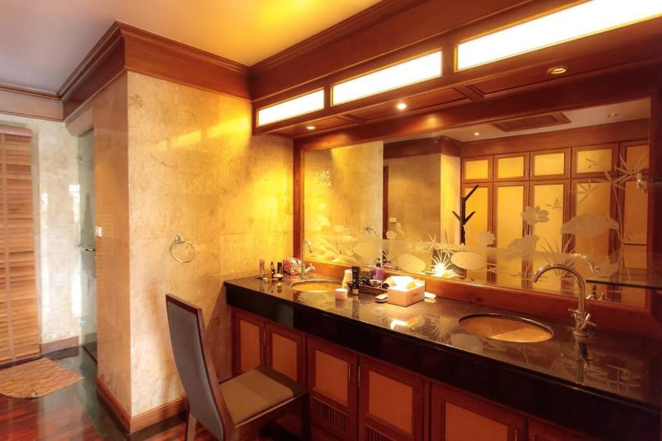 Classic Thai style Cozy Villa fancy pool+garden Villa in Patong