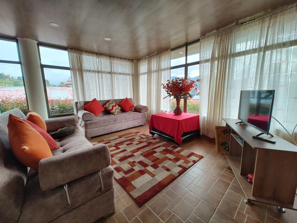 Living room, Mountain view