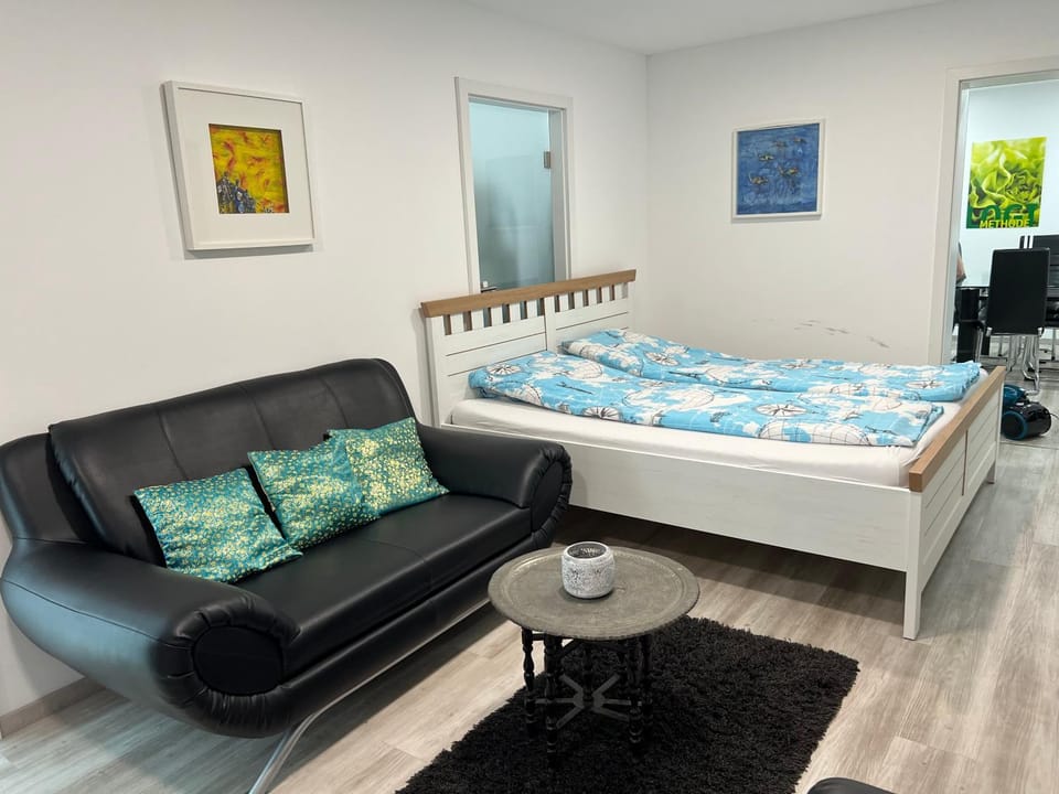 EG-Souterrain Wohnung Apartment in Marburg