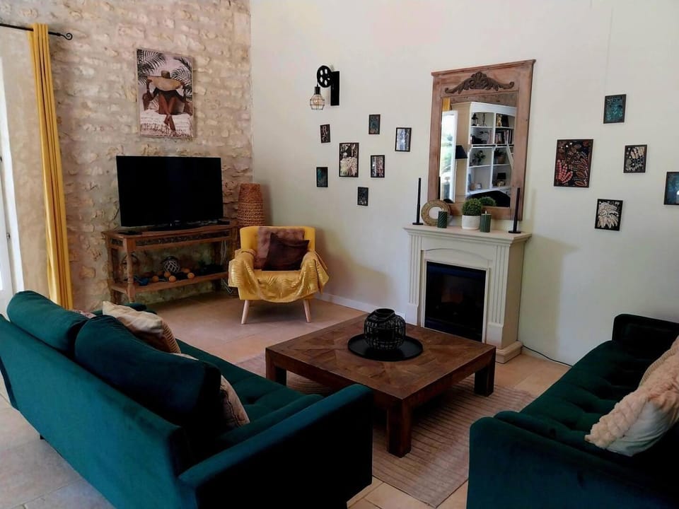 TV and multimedia, Living room