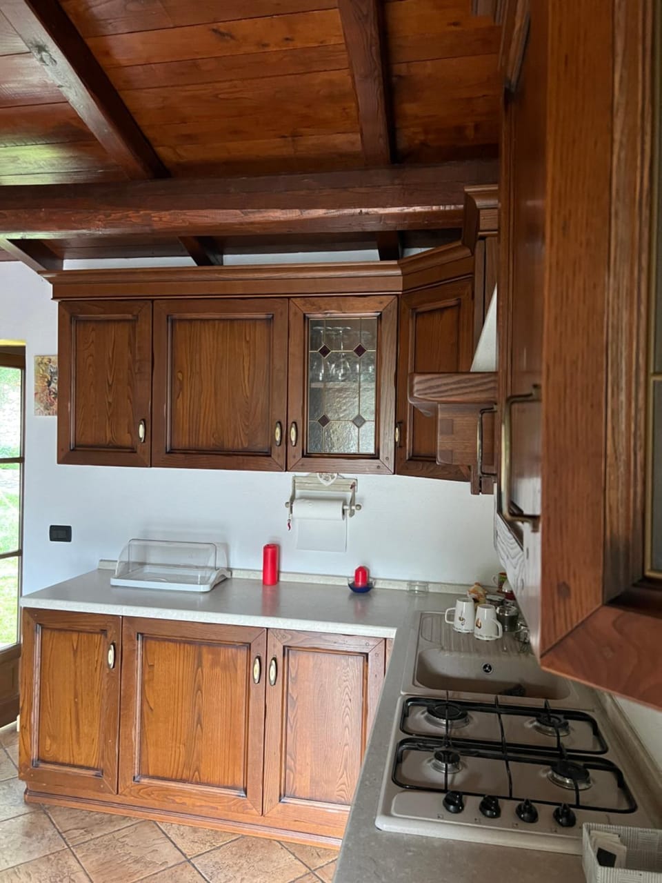 Kitchen or kitchenette, pet friendly, stove