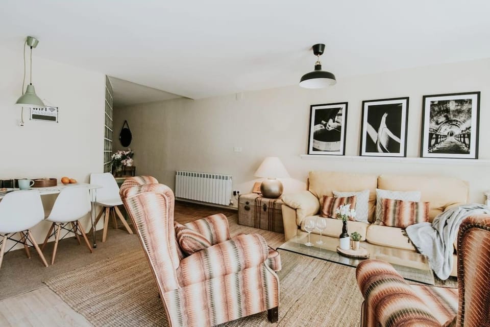 1880 HAROs OLD TOWN HOUSE Apartment in Haro