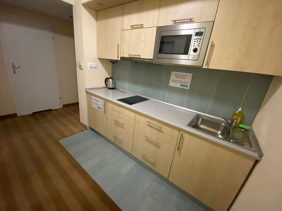 Fantastic Waw - Z6 Room - 203B Apartment in Warsaw