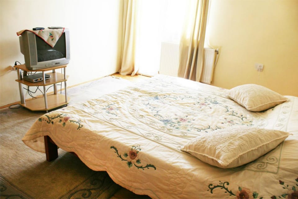 Bed, Decorative detail