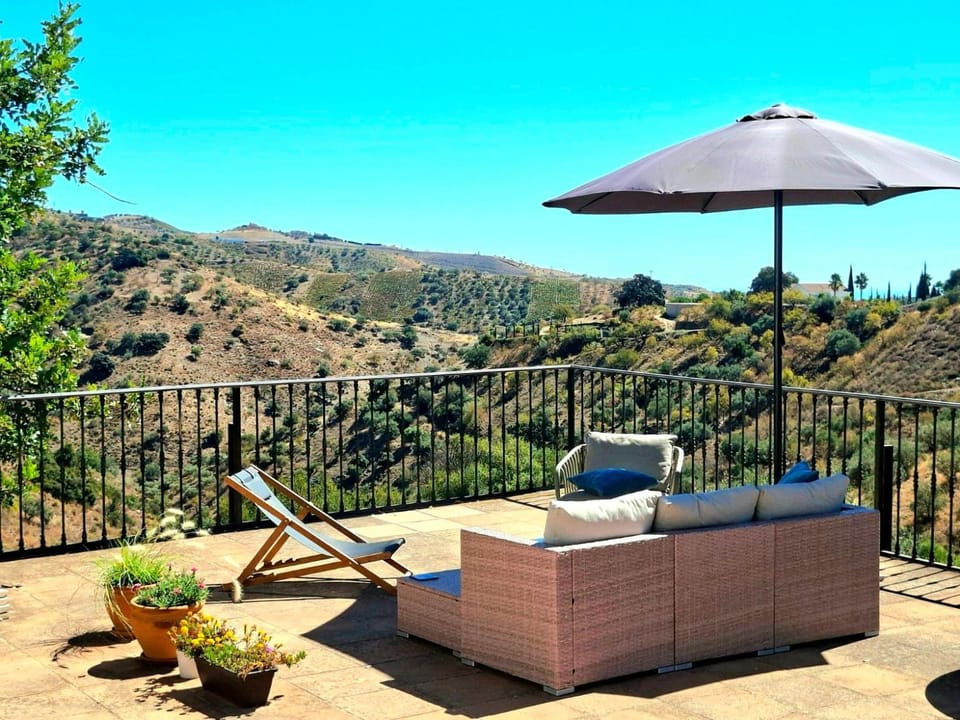 Balcony/Terrace, Seating area, Mountain view, sunbed