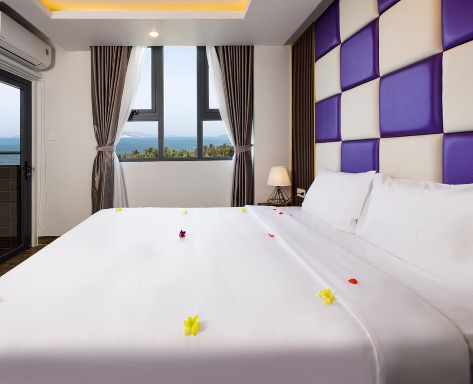 View (from property/room), Balcony/Terrace, Photo of the whole room, Sea view, Quiet street view