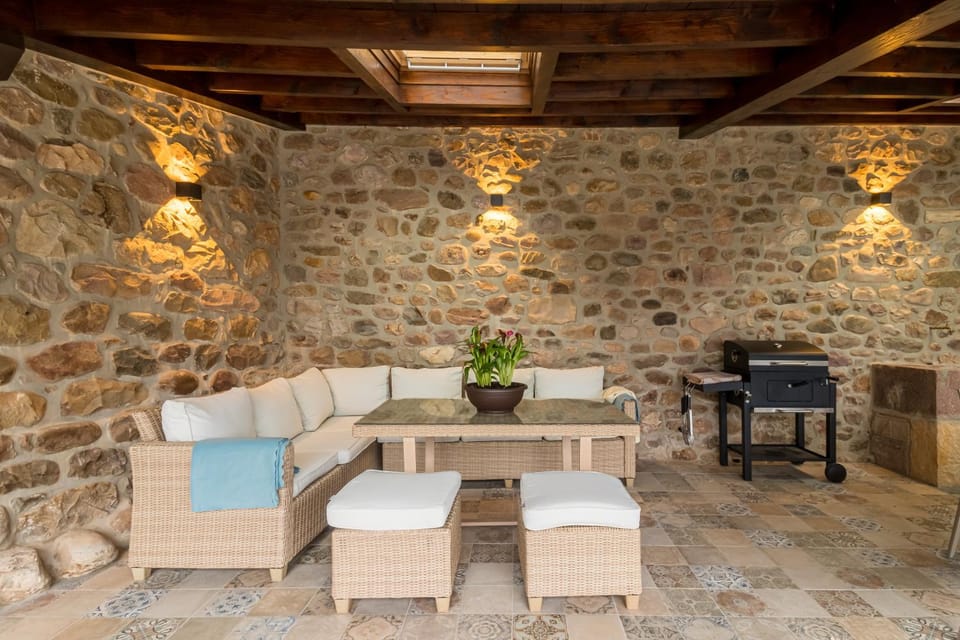 Off site, Dining area