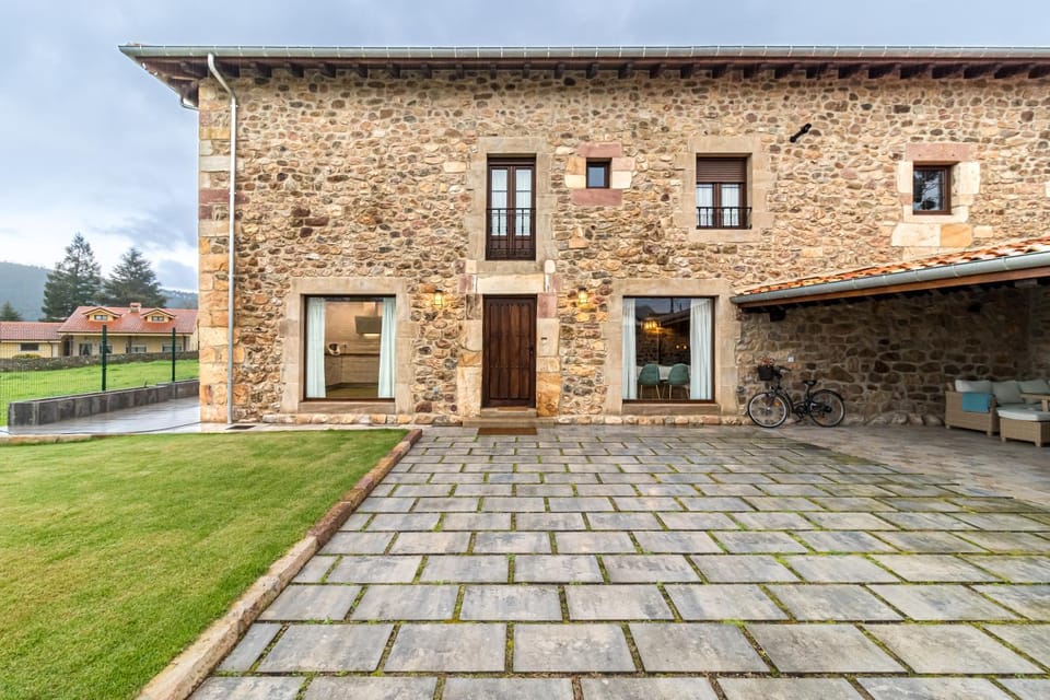 Property building, Garden, Garden view