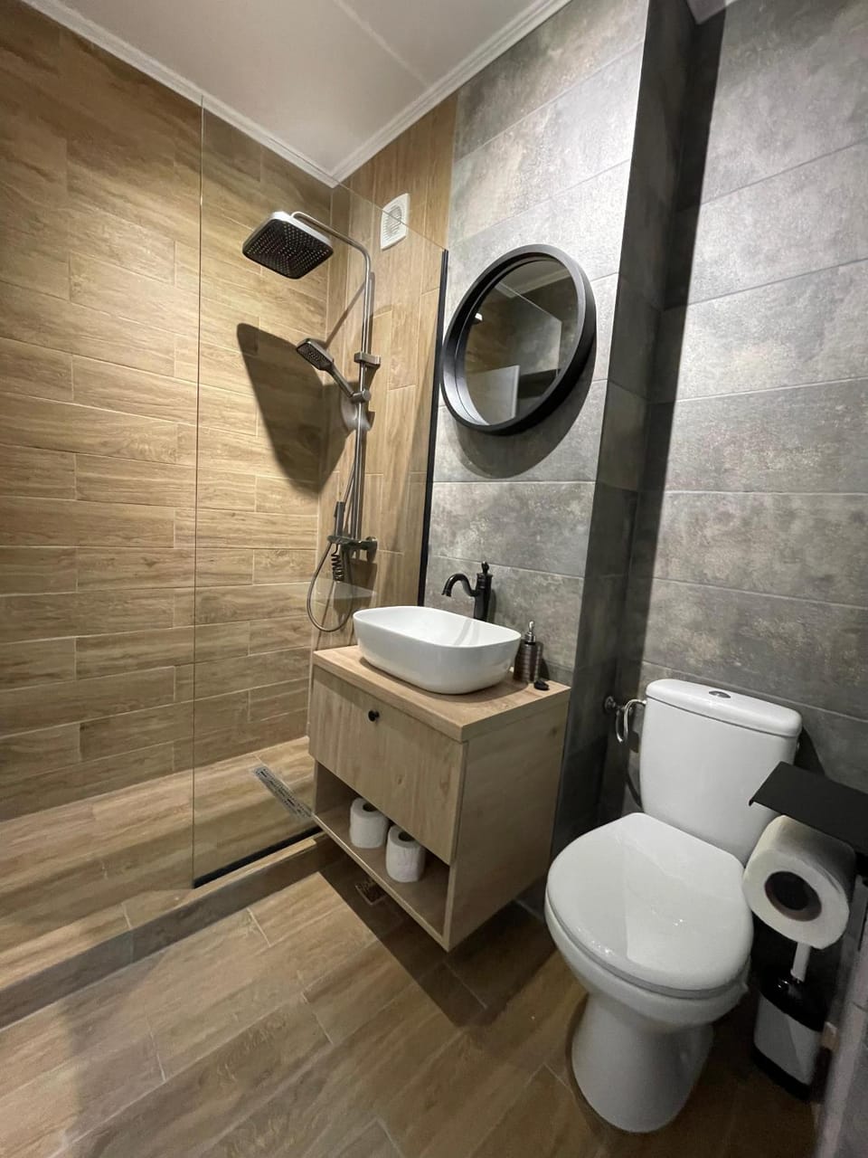 Shower, Toilet, Bathroom
