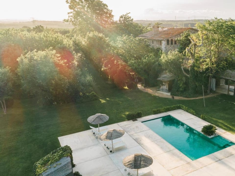 Property building, Garden view, Pool view, Swimming pool