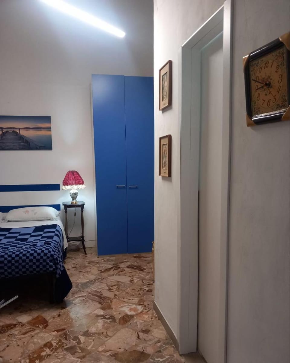 AA Central Station Historical center Apartment in Palermo