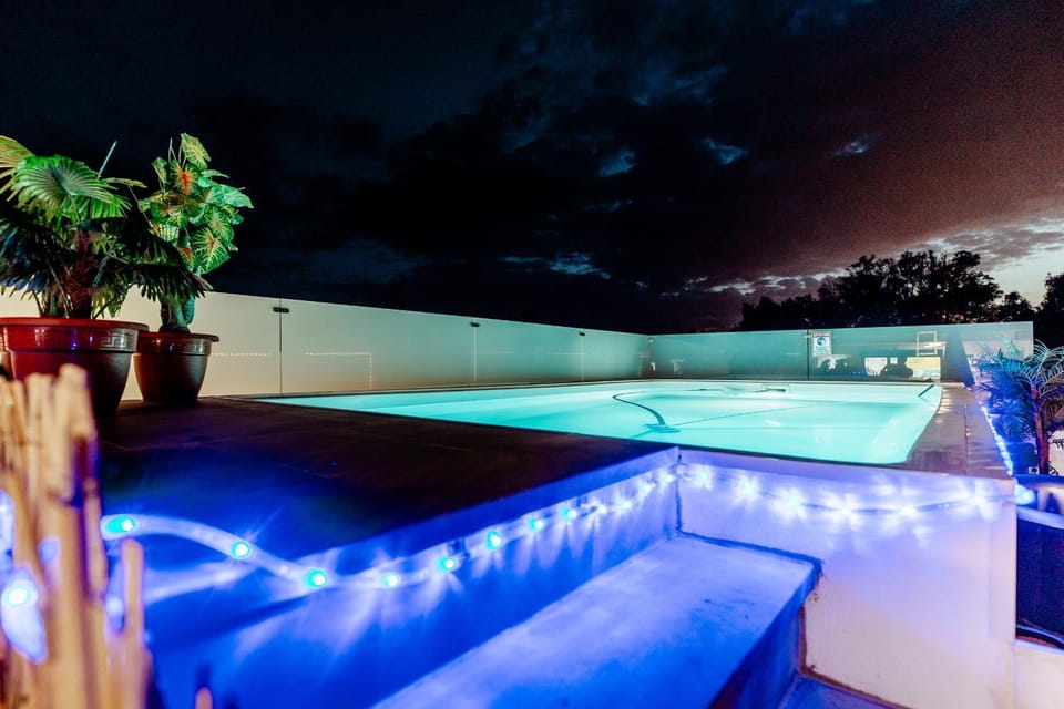 Night, Swimming pool