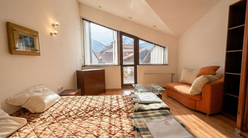 Bed, Living room, Bedroom