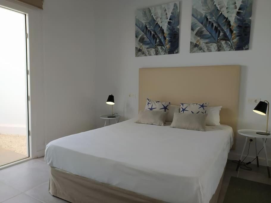 Precioso bungalow a 150 metros del mar. Apartment in Costa Teguise