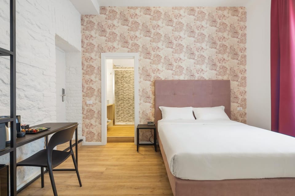 Bed, Photo of the whole room, Bedroom, wardrobe