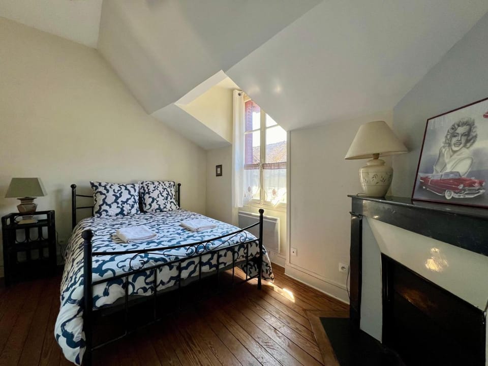 Maison de caractere cœur du village 1h de Paris Apartment in Île-de-France