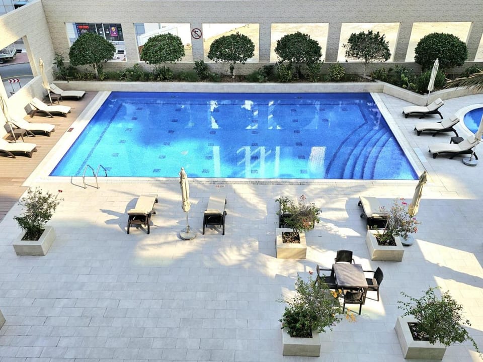 SUNRISE HOMES - Beautiful Studio near JBR Walk & Beach Apartment in Dubai