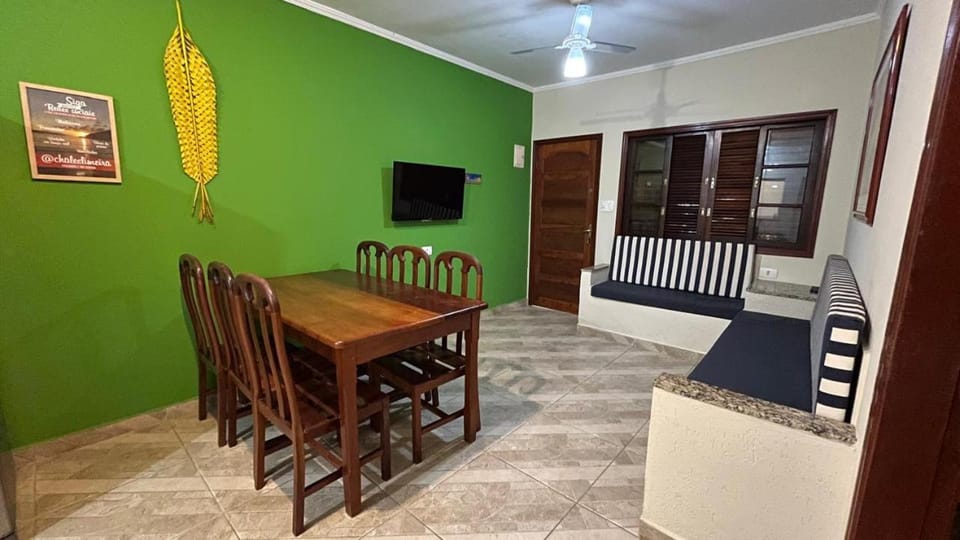 Chalés Limeira - Praia das Toninhas House in State of São Paulo