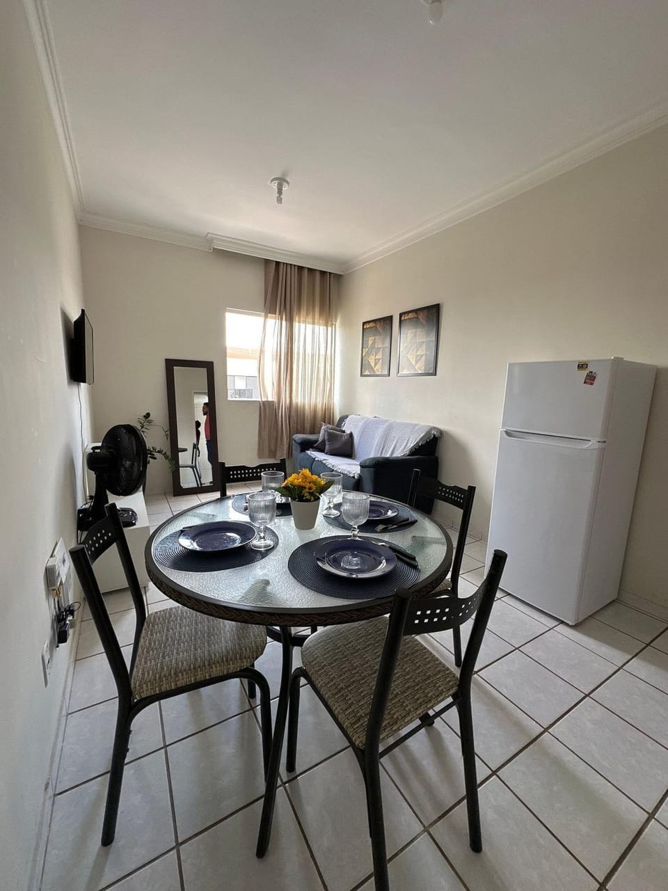 Communal lounge/ TV room, Living room, Dining area