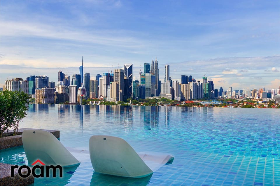City view, Swimming pool, Swimming pool, sunbed