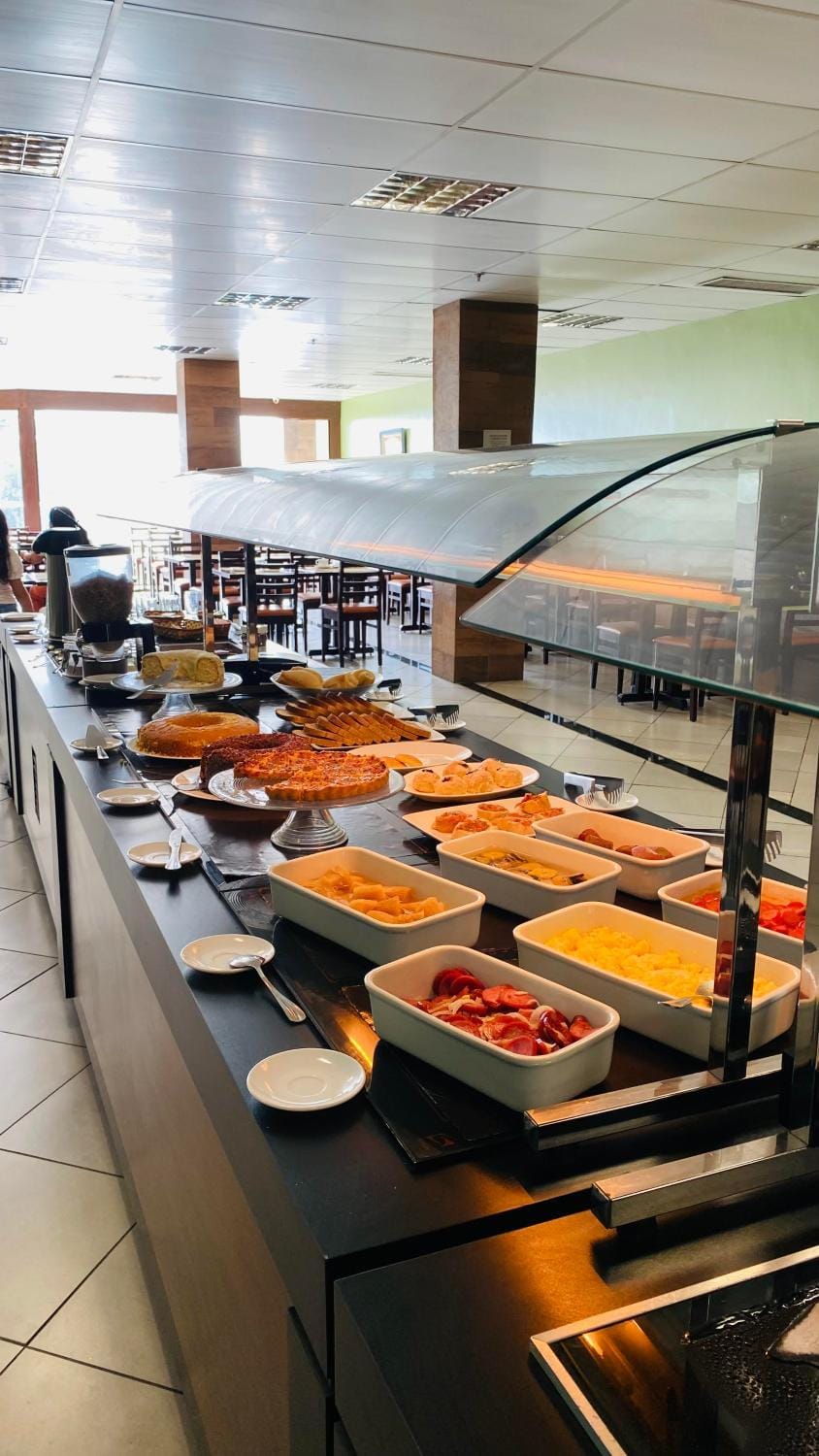 Restaurant/places to eat, Buffet breakfast