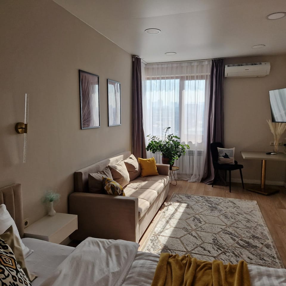 Однокомнатная квартира студия Мега Парк Apartment in Almaty
