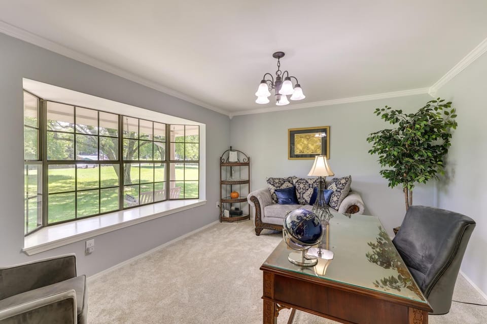 Expansive Fayetteville Retreat 11 Mi to U of A! House in Arkansas