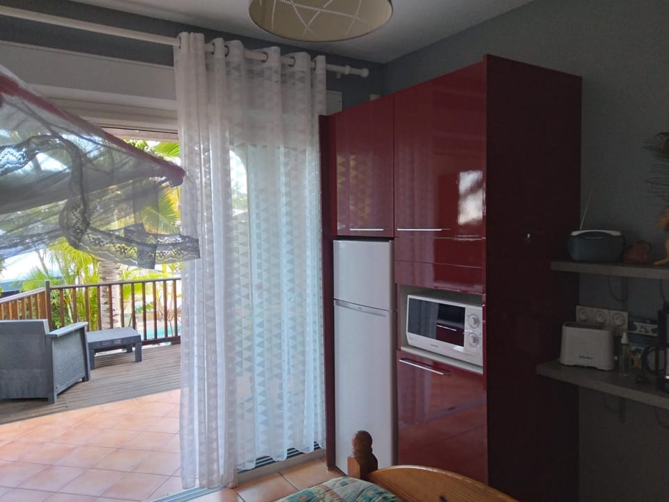 Studio aux AVIRONS pour 2 personnes, avec piscine Apartment in Saint-Leu