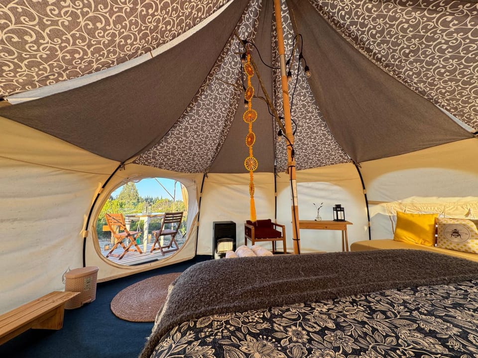 La Colmena Glamping Luxury tent in O'Higgins, Chile