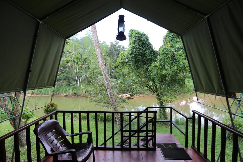 Restaurant/places to eat, Day, Garden, Balcony/Terrace, Living room, Seating area, Garden view
