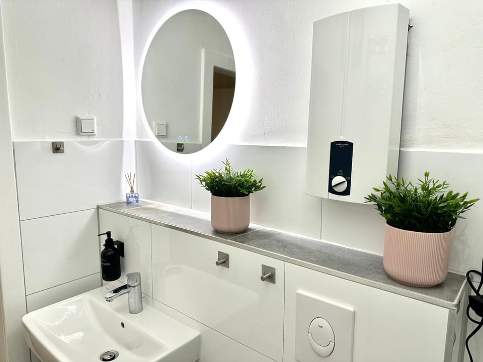 Bathroom, Photo of the whole room
