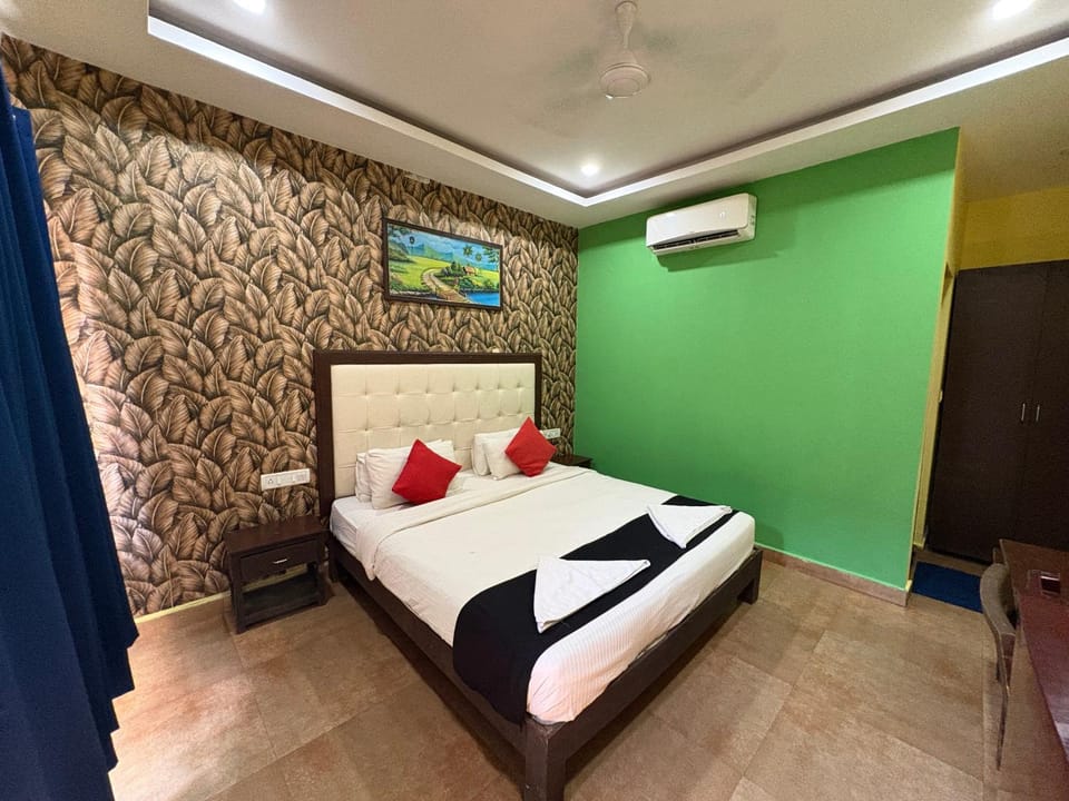 Royal Neptunian Beach Cottages Arambol Goa Hotel in Mandrem